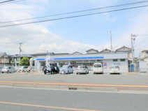 ローソン 高知六泉寺町店