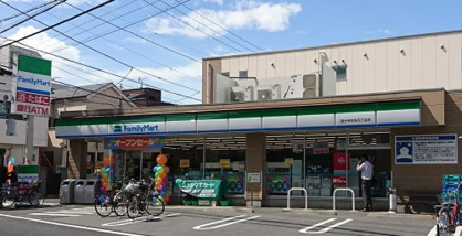 ファミリーマート国分寺本多五丁目店の画像1