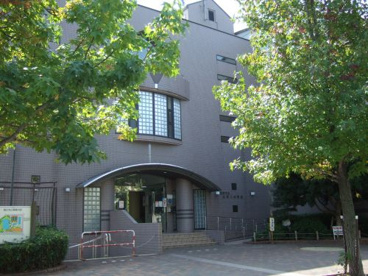 北夙川体育館の画像1