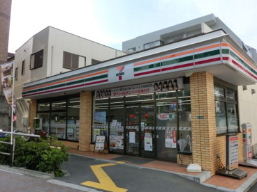 セブンイレブン阪急夙川駅南口店の画像1