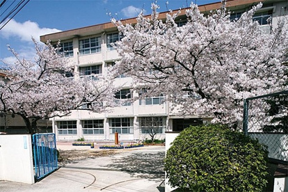 西宮市立苦楽園小学校の画像2