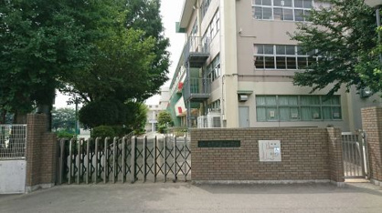 国分寺市立第四中学校の画像1
