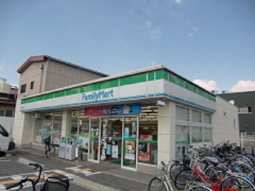 ファミリーマート八尾太田新町店の画像1