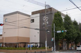 ライフ 有馬五丁目店 