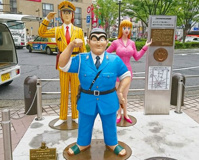 ようこそ こち亀の街へ！ 両津・中川・麗子がお出迎え！像
