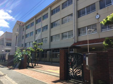 本庄中学校の画像2