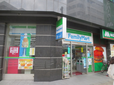 ファミリーマート本厚木駅前店の画像1
