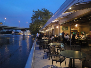 “R”RIVERSIDE GRILL＆BEER GARDEN｜アール・リバーサイドグリル＆ビアガーデンの画像1