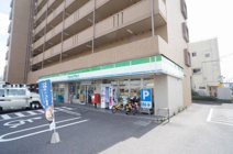 ファミリーマート戸田全農通り店