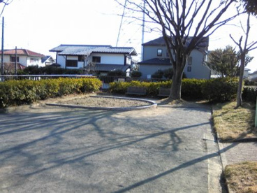 鳥が丘第四公園の画像1