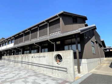 亀山市立関中学校の画像1