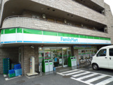 ファミリーマート狛江慈恵医大前店