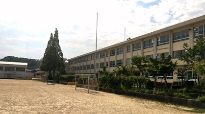 泊山小学校の画像1