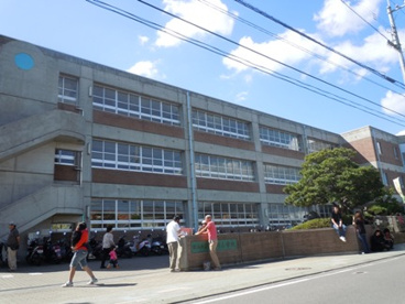 みどり小学校の画像1