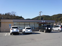 セブンイレブン花岡店