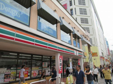 セブン-イレブン浅草国際通り店の画像1