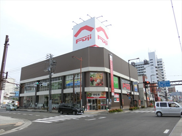 フジ本町店の画像1