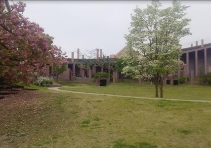 宮代町役場の画像