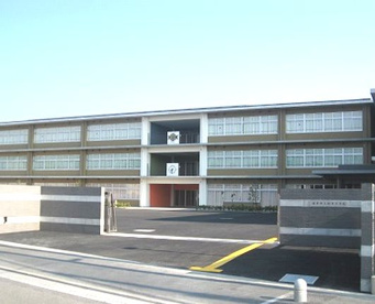 精華中学校の画像1