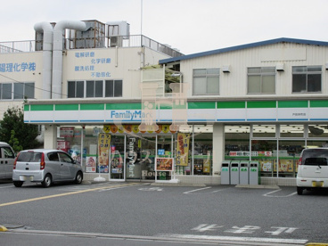 ファミリーマート戸田本町店の画像1