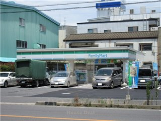 ファミリーマート領家橋店の画像1