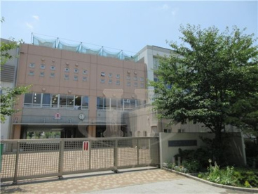 足立区立新田学園の画像1