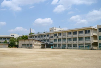 茶山台小学校の画像1