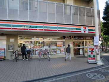 セブンイレブン 世田谷瀬田４丁目店の画像1