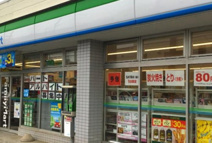 ファミリーマート狭山店