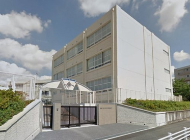 自由ケ丘小学校の画像2