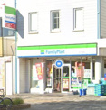 ファミリーマート 名古屋港店