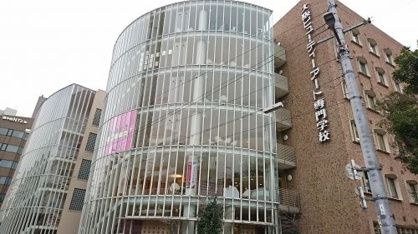 大阪ビューティーアート専門学校-美容師・エステ・メイク・ネイルの画像1