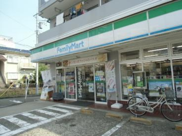 ファミリーマート川崎向ケ丘店の画像1