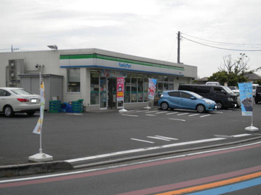ファミリーマート都筑大棚町店の画像1