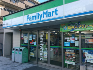 ファミリーマート箕輪町一丁目店の画像1