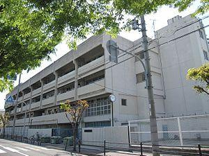 陵西中学校の画像1