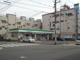 ファミリーマート高井田柳通店
