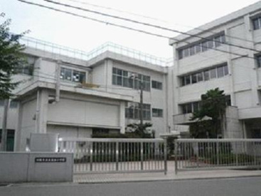 川越市立大東西中学校の画像1