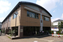 杉並区立高井戸図書館