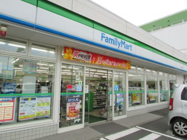 ファミリーマート松山釜利谷店の画像1