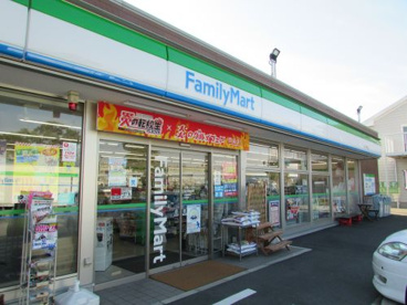 ファミリーマート金沢柳町東店の画像1