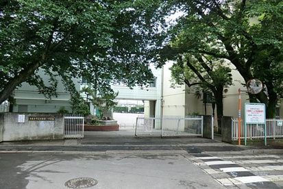 西東京市立田無第一中学校の画像2