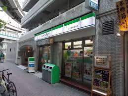 ファミリーマート日本橋箱崎町店の画像1