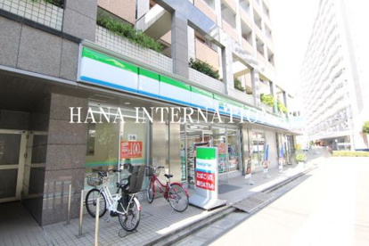 ファミリーマート西葛西メトロ店の画像1