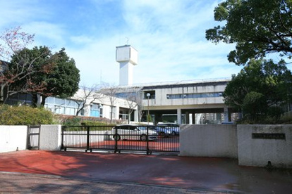 横浜市立茅ケ崎中学校の画像1