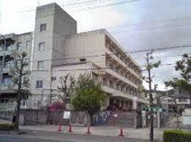 箕面市立萱野小学校