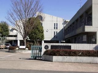 曽屋高等学校の画像1