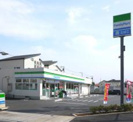 ファミリーマート六木四丁目店