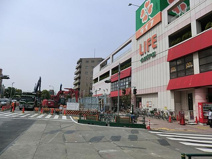 ライフ 千川駅前店