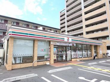  セブン‐イレブン 堺浜寺石津町中店の画像1